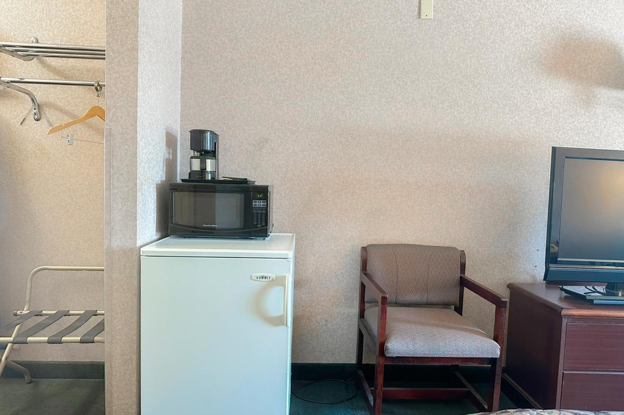 Oyo Hotel East Macon I-75 Екстериор снимка