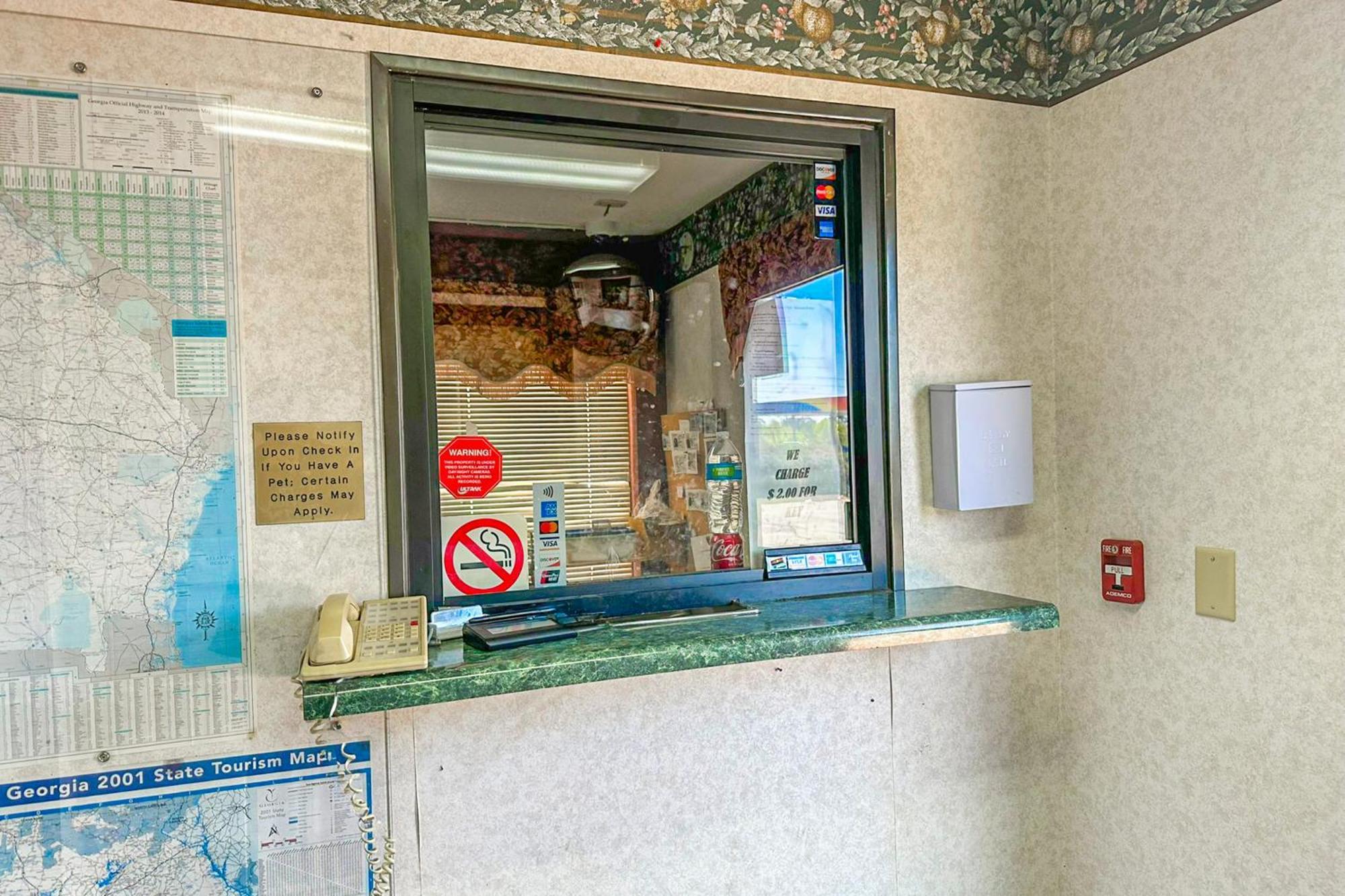 Oyo Hotel East Macon I-75 Екстериор снимка